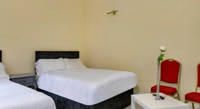 Двухместный семейный номер Standard Empire Hotel