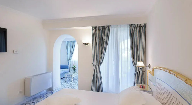 Полулюкс с балконом Grand Hotel Il Moresco
