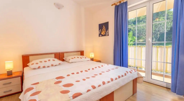 Apartments Marica, Забронировать Апартаменты/квартира Хвар Остров Хвар, рядом с Частный Пляж «Си Ю Румс»