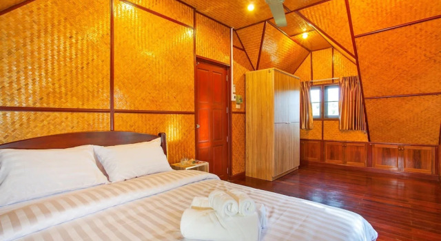 Unique Thai Style 4BR Pool Villa Nikkie
