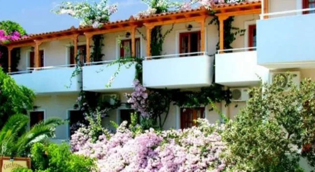 Costantonia Holiday Apartments