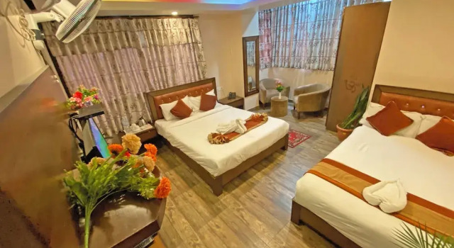 Номер Deluxe Hotel Tara Suites