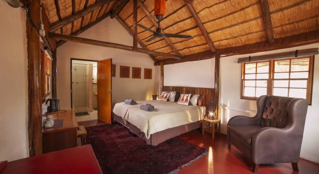 Wild Dogs Safari Lodge, Book Hotel Hoteller i Limpopo med parkering, Parkering