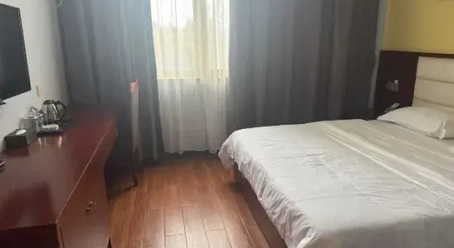 Двухместный люкс Wuwei Yifeng Hotel