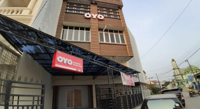 Hotel O Angelyn Home Stay, Rezerwuj Hotel Medan Sumatra