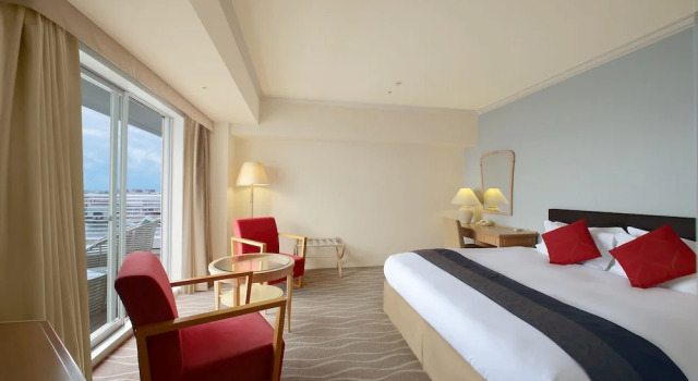 Двухместный номер Corner Standard with South view Kobe Meriken Park Oriental Hotel