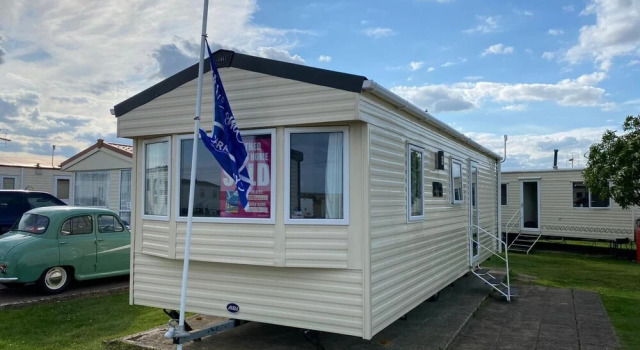A Stunning Spacious Holiday Caravan at Seawick