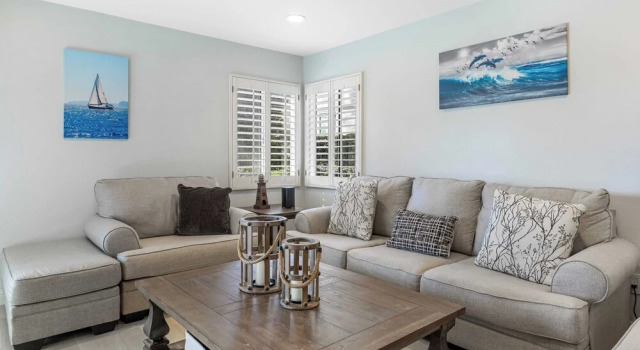 Walk to Beach Pool, Hot Tub, Private Patio, Parking Seabreeze Retreat, Varaa Lomakoti Dana Point Beach Cities Orange County