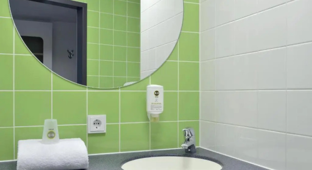 Трёхместный номер Standard B&B HOTEL Dortmund-Messe
