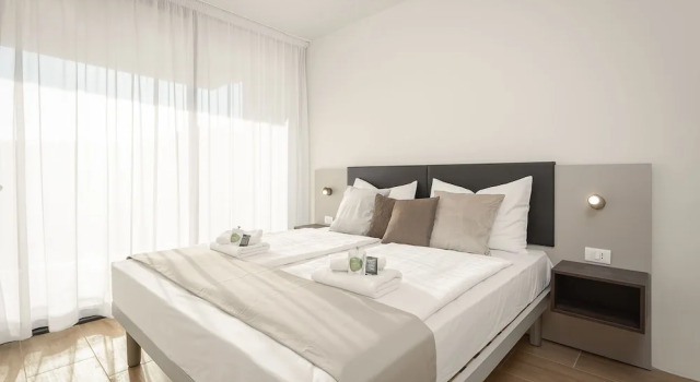 Апартаменты с 2 комнатами с балконом и с видом на бассейн Residence Del Mar Emotion