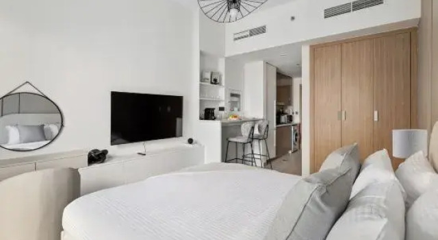 Chic Modern Studio in Meydan Azizi Riviera 26