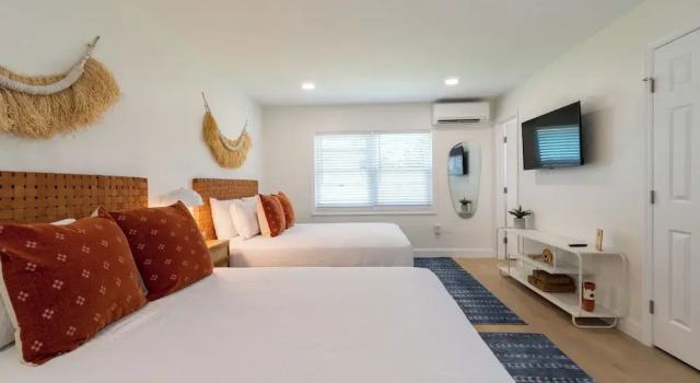 The Juni, Rezerwuj Apartamentowiec hotelowy Apart-hotele w Space Coast, Apartamentowiec hotelowy