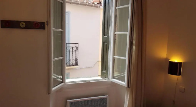 Апартаменты Appartement de charme à 50m de la plage de sable
