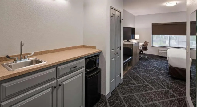 Suite Best Western Plus Appleton Airport Mall Hotel
