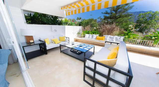 Апартаменты Beautiful 3BEDROOMS/2BATH/Golden Mile