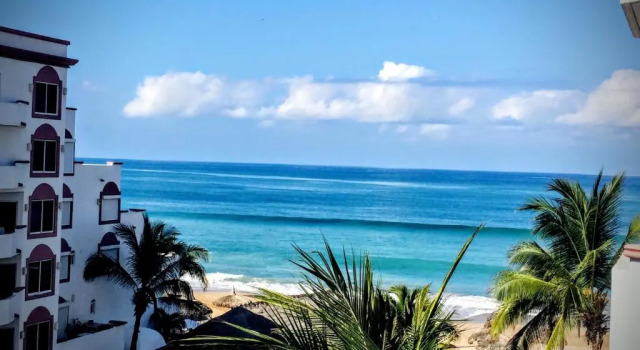 Апартаменты Maz4you Beachfront Condo