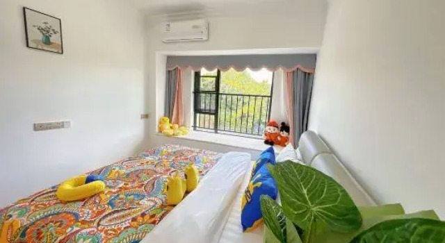 Семейный люкс c 1 комнатой Chinese Yijuju B&B (Xinhua Ideal City Branch)