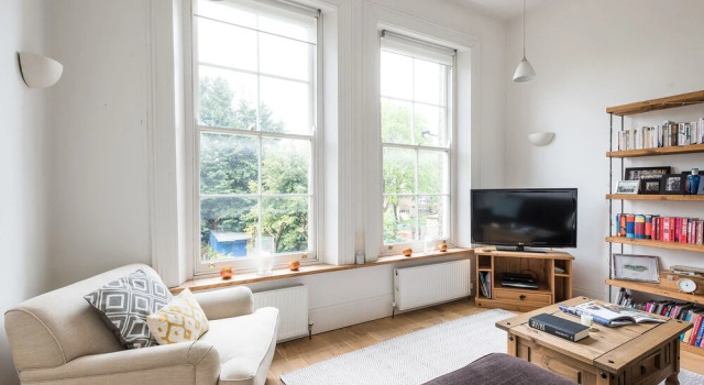 Beautiful 3BR Flat in SW London, Забронировать Отель Отели Англии 3 звезды, 3*
