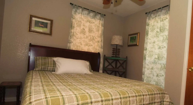 Peacock Cabins, Buchen Sie Hotel Gatesville Texas