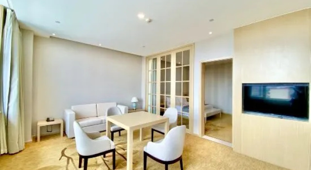 Люкс Xinxin Hotel (Linyi Longtan Road)