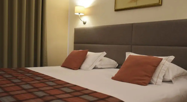 Двухместный номер Standard с балконом Hotel O Colmo