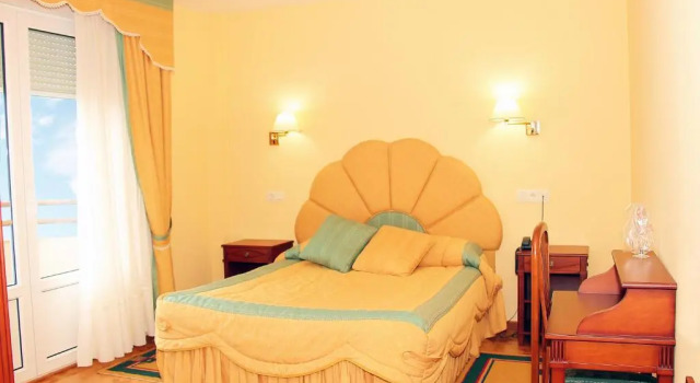 Двухместный номер Standard Hotel Avenida III