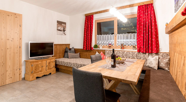 Michi (MHO631), Prenota Hotel Hotel a Tirolo con parcheggio, Parcheggio