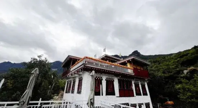 Gedabo Liyu Courtyard | Mountain View Homestay, Prenota Hotel Hotel a Danba con parcheggio, Parcheggio