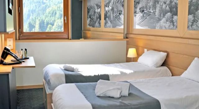 Четырёхместный номер Standard с 2 комнатами Hôtel Club MMV Les Brévières