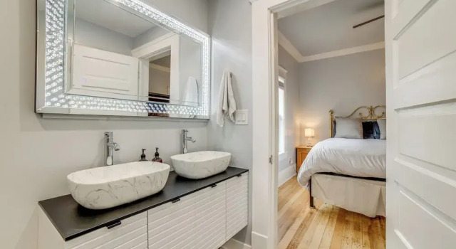 Walk to Midtown: Charming Reno Retreat, Забронировать Дом для отпуска Виллы Рино, рядом с Ратуша округа Уошо, Вилла