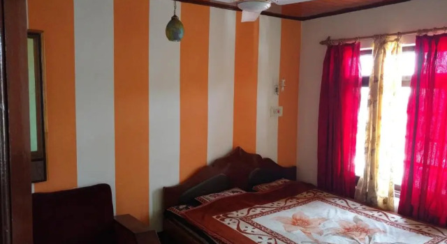 Al Amin Homestay, Забронировать Отель Сринагар Jammu & Kashmir Ski