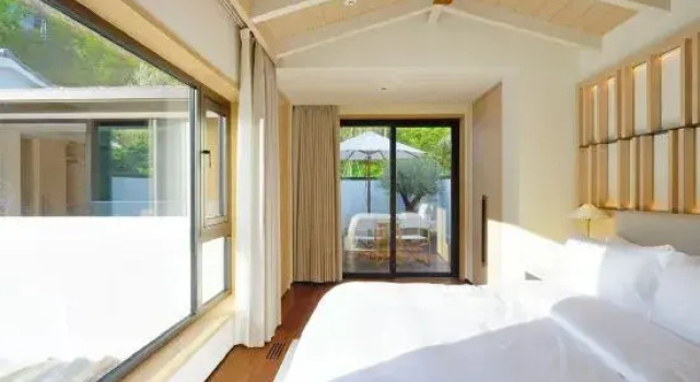 Семейный люкс The Sixth Season Vacation Manor