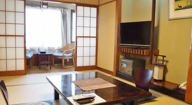 Chuo Hotel, Book Hotel Chikuma Nagano