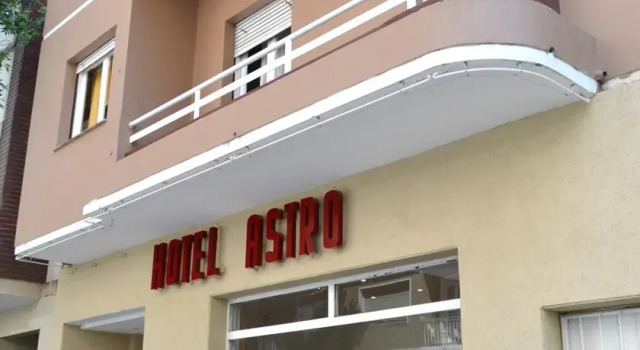 Hotel Astro, Забронировать Отель Отели провинции Буэнос-Айреса с завтраком, Завтраки