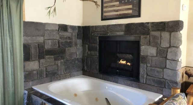 Familie Suite 1 Schlafzimmer mit Seeblick Fireside Lodge