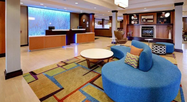 Двухместный люкс c 1 комнатой Fairfield Inn & Suites by Marriott Wausau