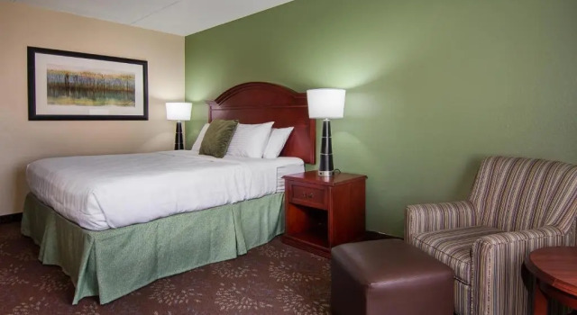 Номер Standard с видом на бассейн Best Western Plus New Ulm