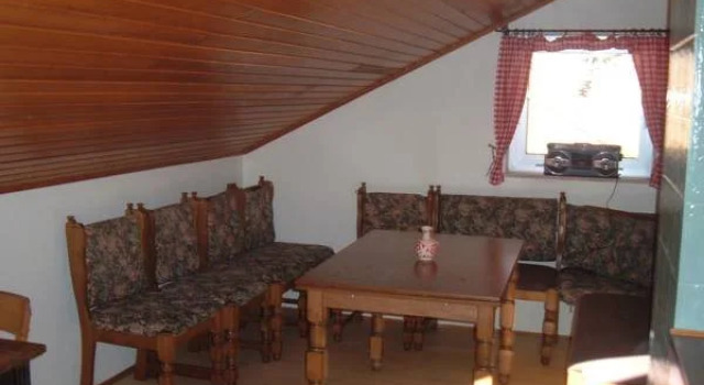 Chalet Catton