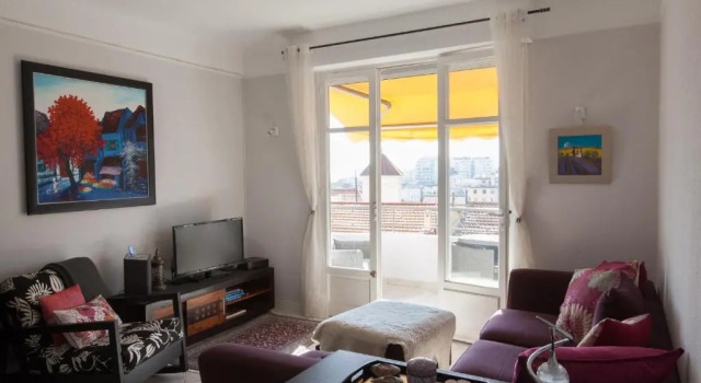 Stunning views from this lovely one bedroom apartment in Cannes only a short walk from the Palais 479, Забронировать Апартаменты/квартира Канны Приморские Альпы, рядом с Продуктовый рынок Forville Provencal