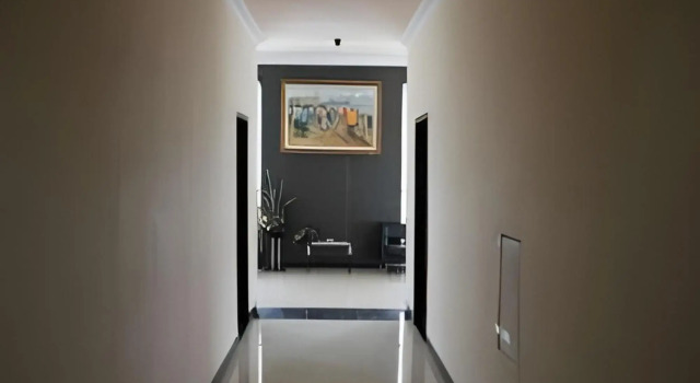 Lotus Hotel, Book Hotel Hotels in Sulawesi with Parking, Parking