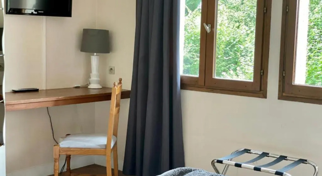 Двухместный номер Comfort Logis Hôtel Restaurant - Le Clos Deauville Saint Gatien