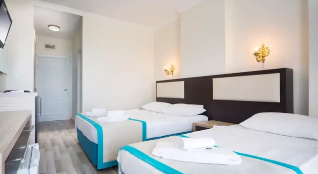 Четырёхместный номер Standard Club Sun Paradise Hotel