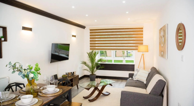 Old Trafford Apartments by BEVOLVE - Free Parking