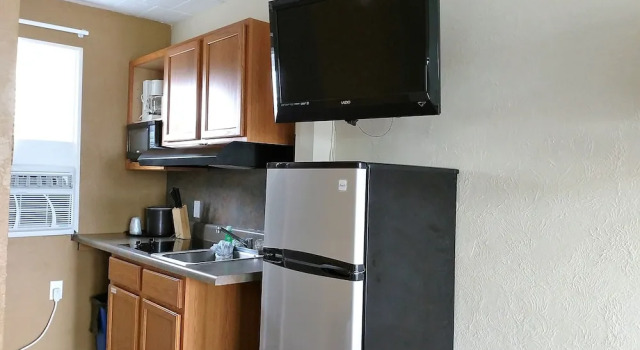 Четырёхместный номер Standard Marlane Motel