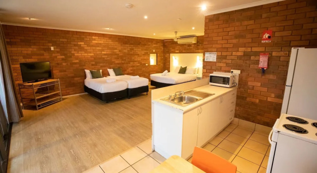 Студия Contour Hotel Katherine