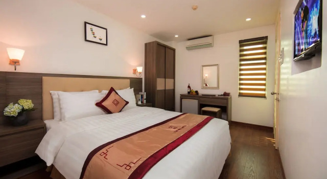 Двухместный номер Standard с балконом Van Mieu Hotel