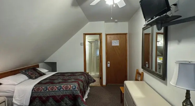 Четырёхместный номер Standard Xenia Lodge