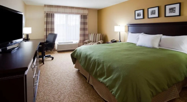 Номер Economy Country Inn & Suites by Radisson, Minot, ND
