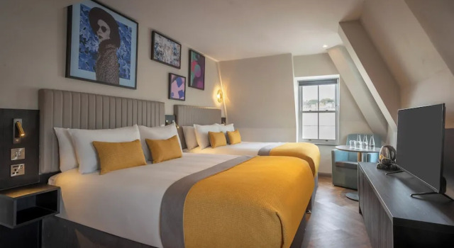 Семейный номер Deluxe Maldron Hotel Brighton City Centre