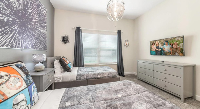 Modern home with a nice private pool near Disney, Rezerwuj Hotel Kissimmee Kissimmee